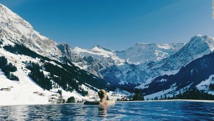 World's 15 most spectacular swimming pools Image